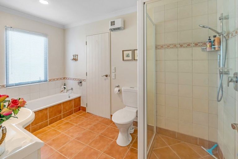 Photo of property in 23 Seneca Court, Golflands, Auckland, 2013