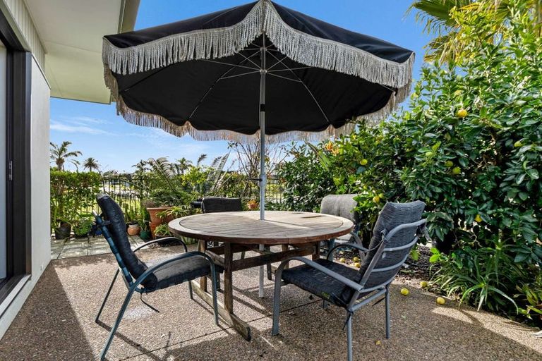 Photo of property in 70 Palm Springs Boulevard, Papamoa Beach, Papamoa, 3118