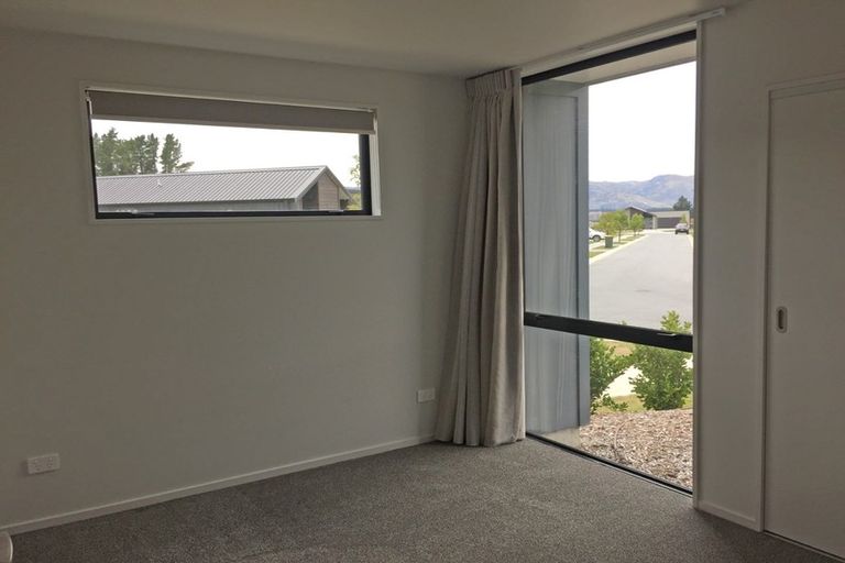 Photo of property in 9 Merivale Avenue, Wanaka, 9305
