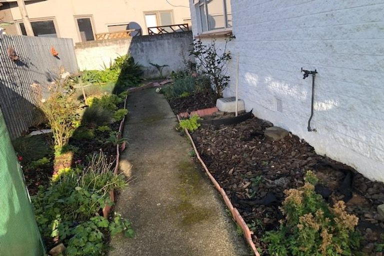 Photo of property in 2/4 Clifton Street, Windsor, Invercargill, 9810