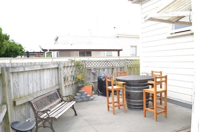 Photo of property in 9 Latham Street, Napier South, Napier, 4110