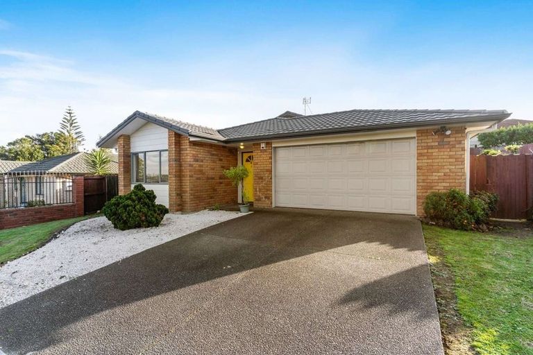 Photo of property in 7 Reremanu Place, Weymouth, Auckland, 2103