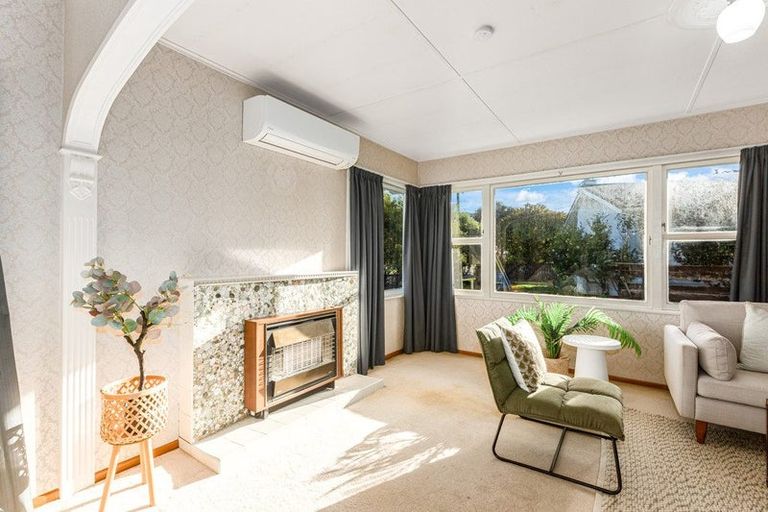 Photo of property in 30 Karamu Crescent, Wainuiomata, Lower Hutt, 5014