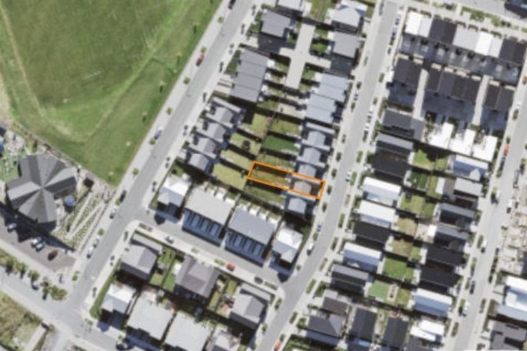 Photo of property in 8 Flounder Road, Hobsonville, Auckland, 0616