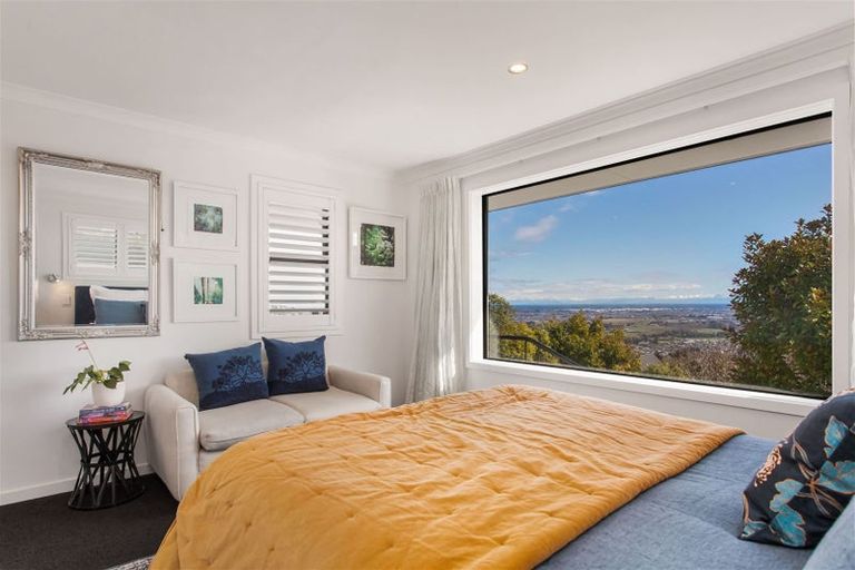 Photo of property in 138a Dyers Pass Road, Cashmere, Christchurch, 8022