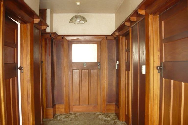 Photo of property in 67 Rhodes Street, Waimate, 7924