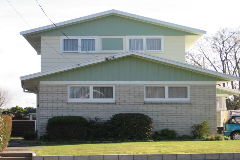 Photo of property in 35 Lewis Street, Glenview, Hamilton, 3206