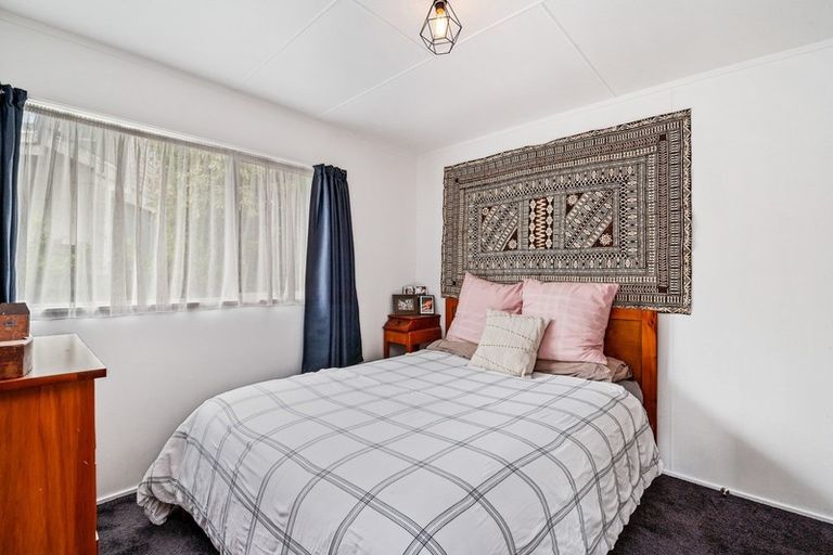 Photo of property in 2/15 Gladstone Grove, Richmond Heights, Taupo, 3330