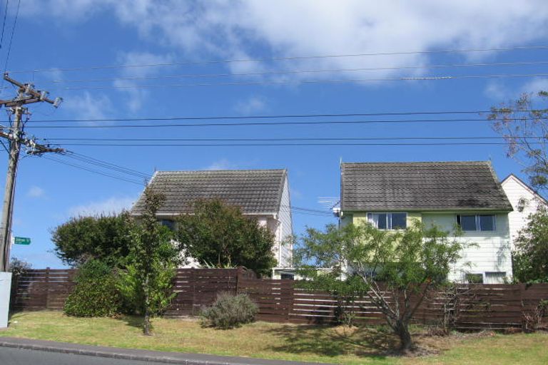 Photo of property in 3/80 Birkdale Road, Birkdale, Auckland, 0626