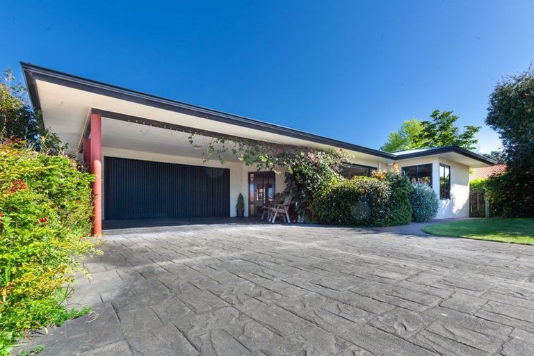 Photo of property in 6 Bishops Close, Greenmeadows, Napier, 4112