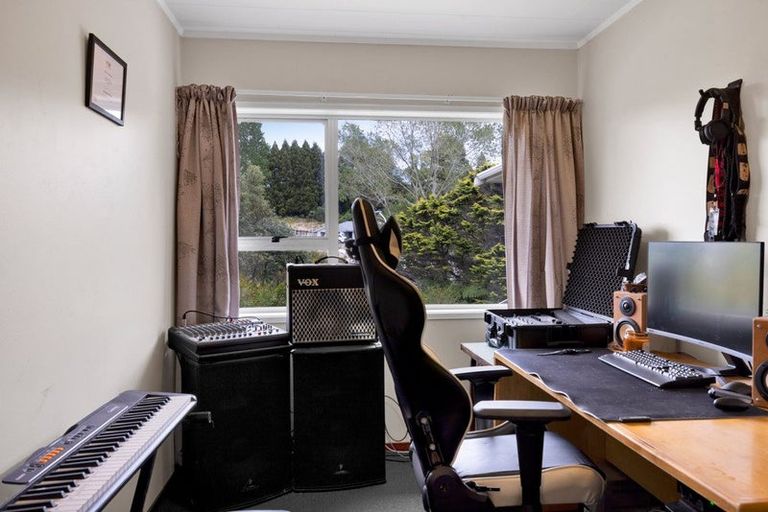 Photo of property in 81 Poplar Grove, Whalers Gate, New Plymouth, 4310