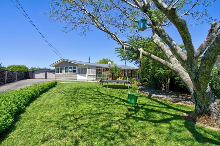 Photo of property in 8 Hughan Place, Carterton, 5713