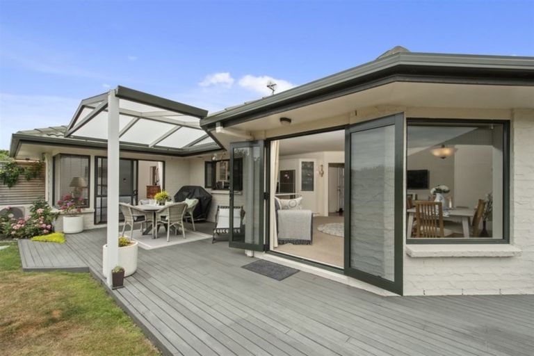 Photo of property in 16 Monaco Key, Papamoa Beach, Papamoa, 3118