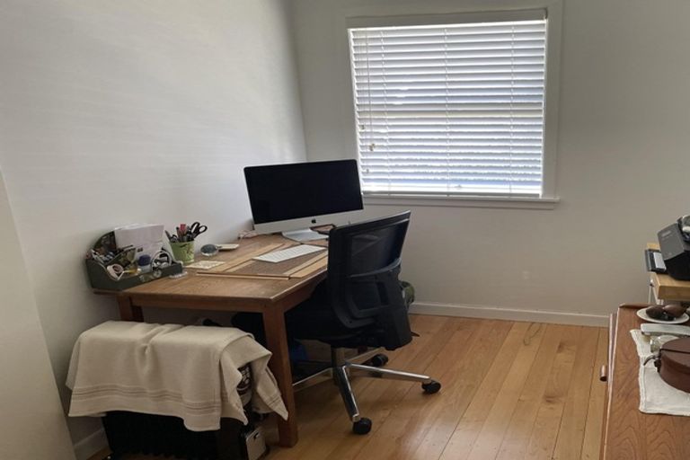 Photo of property in 19 Church Street, Northcote Point, Auckland, 0627