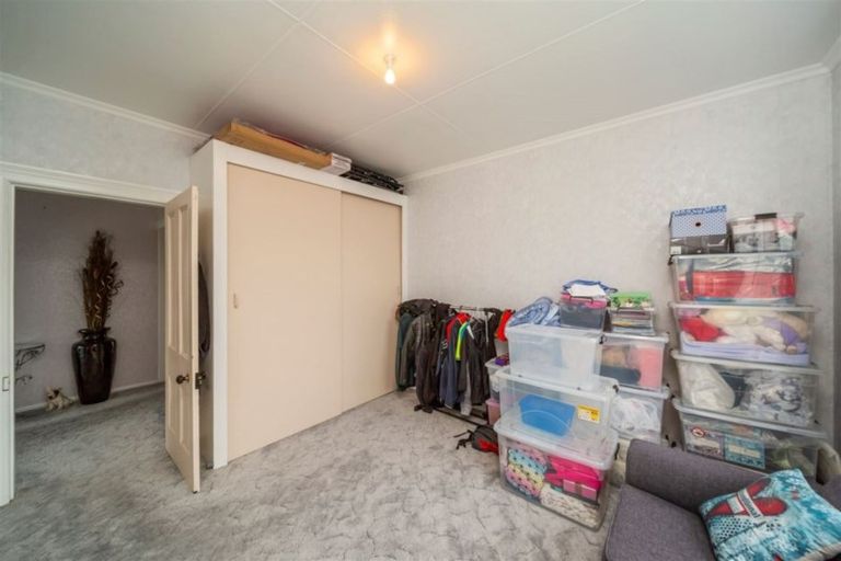 Photo of property in 2 Campbell Street, Hawera, 4610