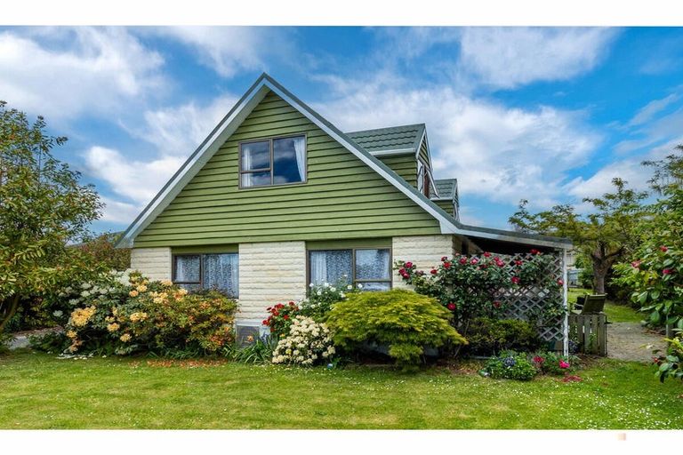 Photo of property in 14 Gorge Road, Waimate, 7924