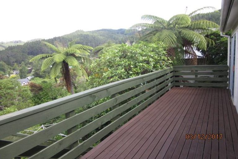 Photo of property in 55 Wyndham Road, Pinehaven, Upper Hutt, 5019