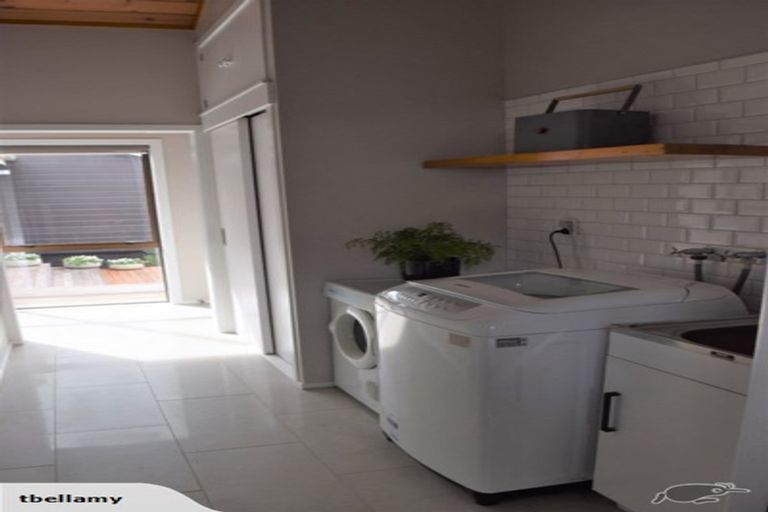 Photo of property in 399 Tuhimata Road, Paerata, Drury, 2578