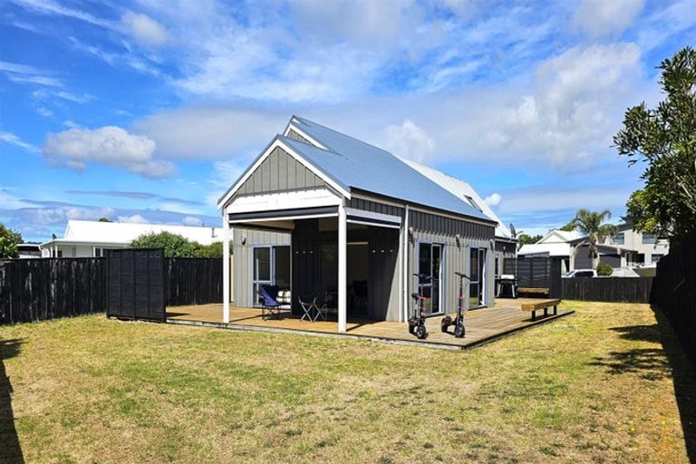 Photo of property in 108 Totara Place, Matarangi, Whitianga, 3592
