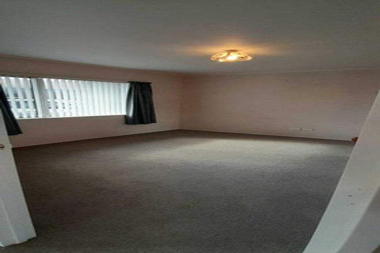 Photo of property in 12 Waimanawa Lane, Waiuku, 2123