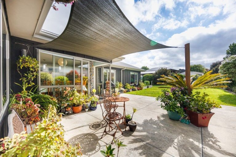 Photo of property in 4 Poplar Grove, Feilding, 4702