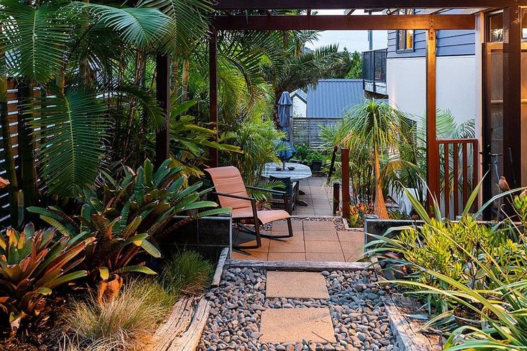 Photo of property in 115a Kowhai Road, Mairangi Bay, Auckland, 0630