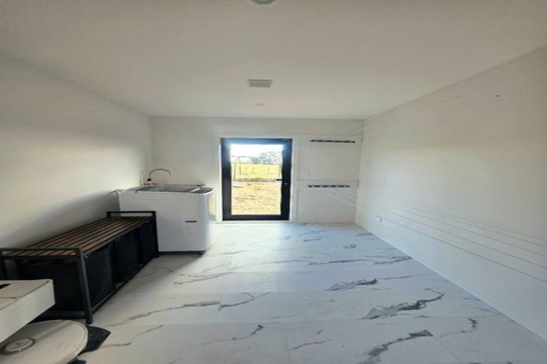 Photo of property in 290 Te Maire Road, Kahutara, Featherston, 5771