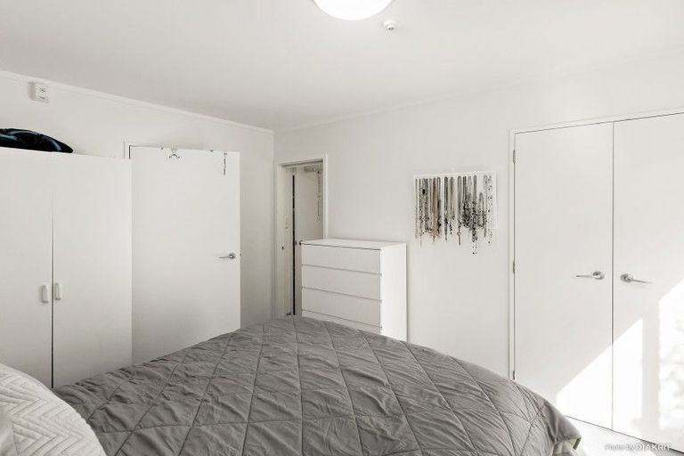 Photo of property in 9/3 Kelvin Grove, Te Aro, Wellington, 6011