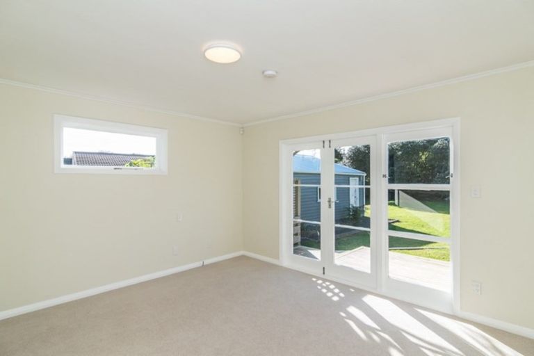 Photo of property in 3 Koromiko Road, Waikanae, 5036