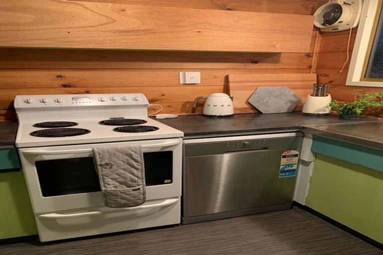 Photo of property in 251 Marine Parade, Eastbourne, Lower Hutt, 5013