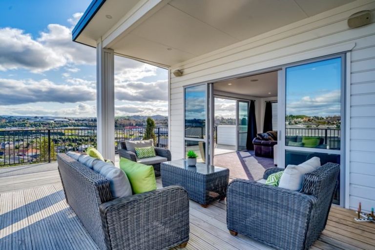 Photo of property in 12 Gyle Place, Pyes Pa, Tauranga, 3112