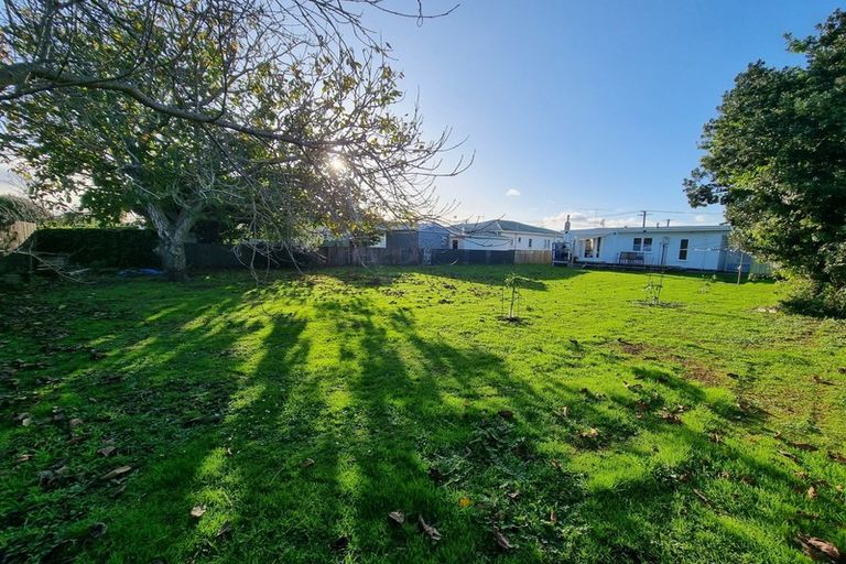 Photo of property in 11 Waverley Street, Elgin, Gisborne, 4010