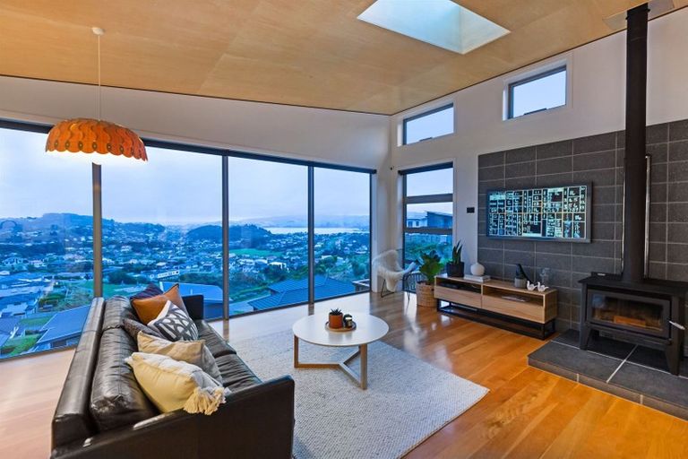 Photo of property in 89 Endeavour Drive, Whitby, Porirua, 5024