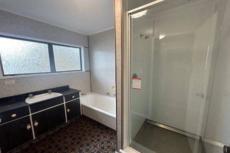 Photo of property in 1050 Papamoa Beach Road, Papamoa Beach, Papamoa, 3118