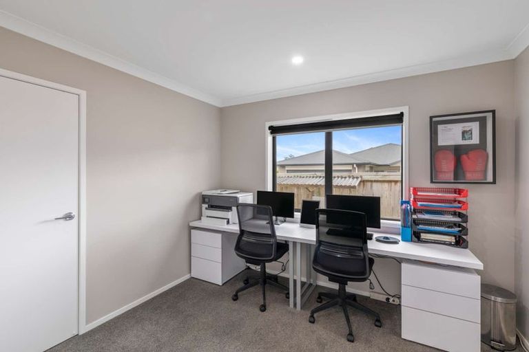 Photo of property in 2 Magnolia Lane, Kaukapakapa, Helensville, 0875