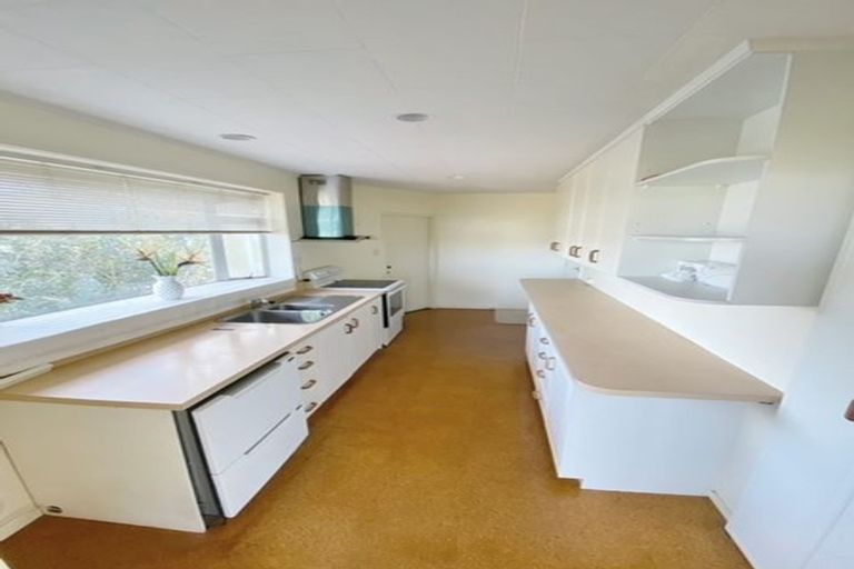 Photo of property in 67 Ravenwood Drive, Forrest Hill, Auckland, 0620