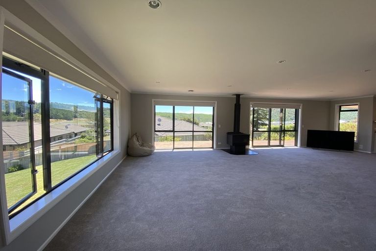 Photo of property in 10 Pukeko Place, Picton, 7220