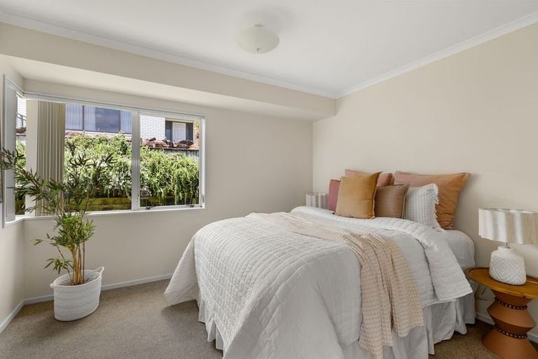 Photo of property in 27 Oteki Park Drive, Welcome Bay, Tauranga, 3112