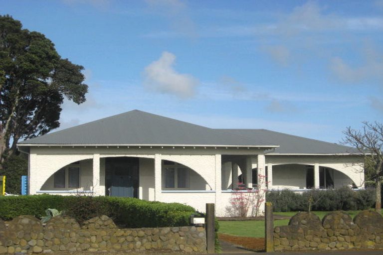 Photo of property in 21 Leslie Street, Waitara, 4320