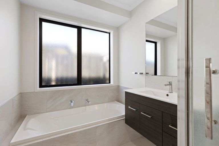 Photo of property in 5 Warlock Way, Papamoa, 3118