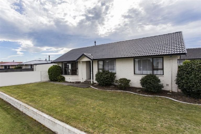 Photo of property in 24 Steele Street, Hornby, Christchurch, 8042