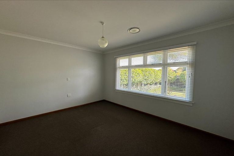 Photo of property in 19 Guy Avenue, Takaro, Palmerston North, 4410