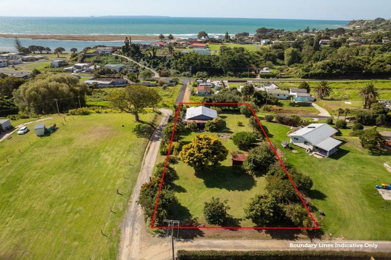 Photo of property in 10 Church Road, Maketu, Paengaroa, 3189