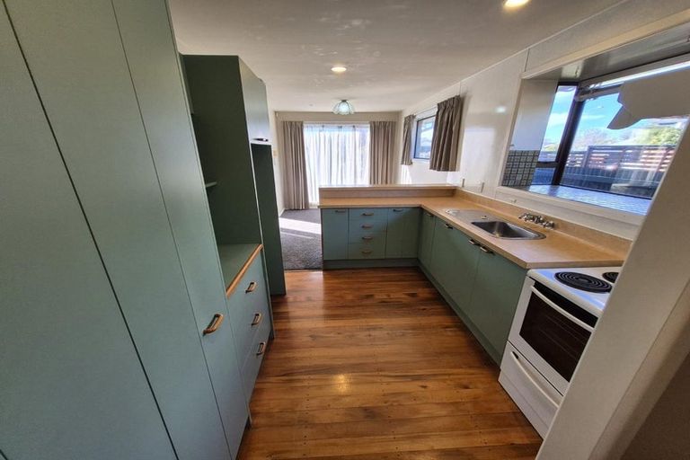 Photo of property in 64 Oriana Crescent, Hornby, Christchurch, 8042