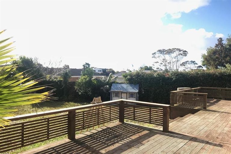 Photo of property in 47 Beechdale Crescent, Pakuranga Heights, Auckland, 2010