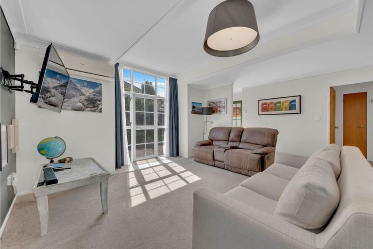 Photo of property in 4/2 Tampin Road, Hillpark, Auckland, 2102