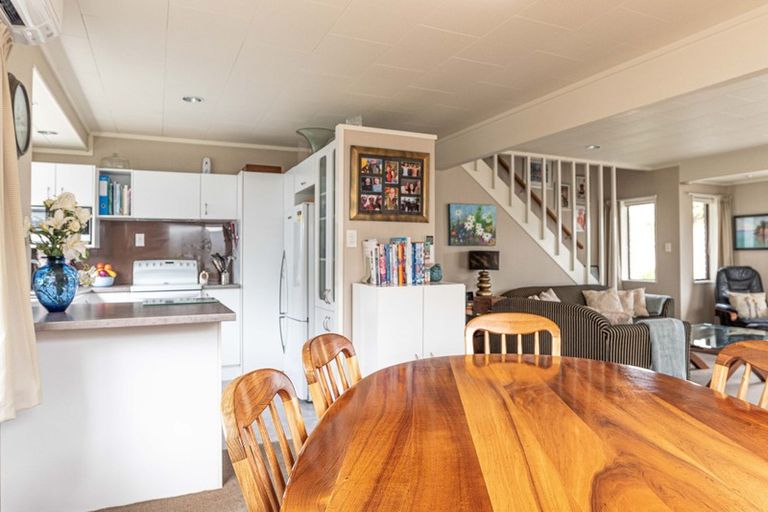 Photo of property in 204a Ngatai Road, Otumoetai, Tauranga, 3110