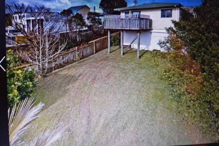 Photo of property in 8 Target Road, Totara Vale, Auckland, 0629