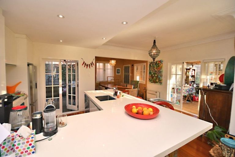 Photo of property in 12 Kendale Drive, Leigh, 0985