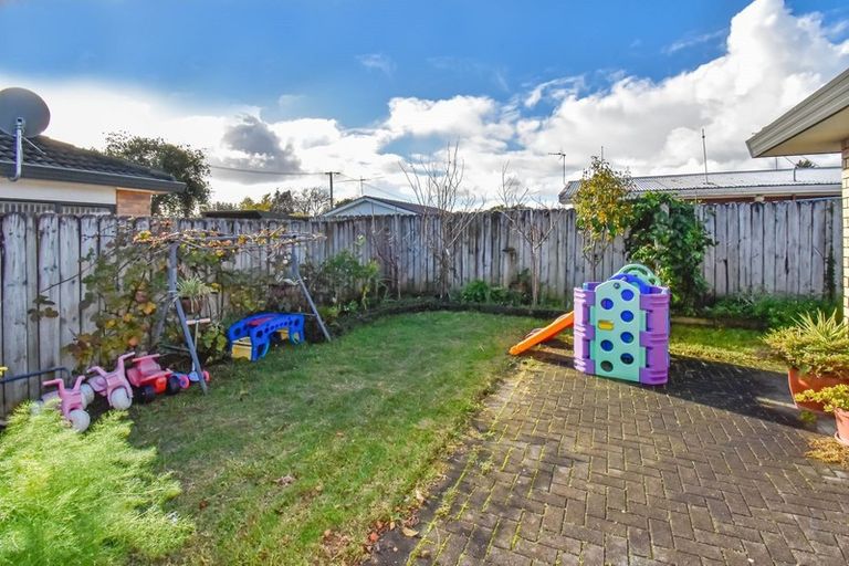 Photo of property in 3/13 Russell Road, Manurewa, Auckland, 2102